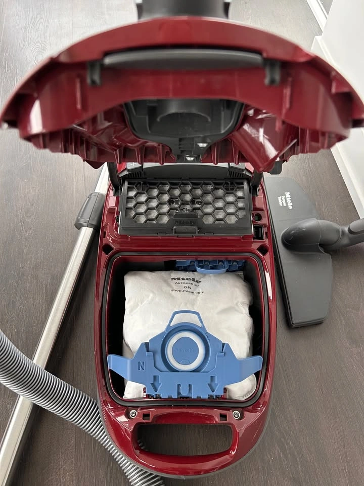 Miele Complete C3 Limited Edition PowerLine Vacuum + Parquet Twi - photo 5