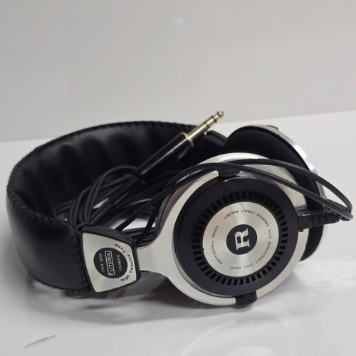 Futura Professional Series Ultra Light Stereophone Headphones