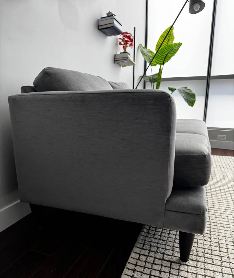 Grey Sofa Chaise 6ft - Excellent Condition - photo 4