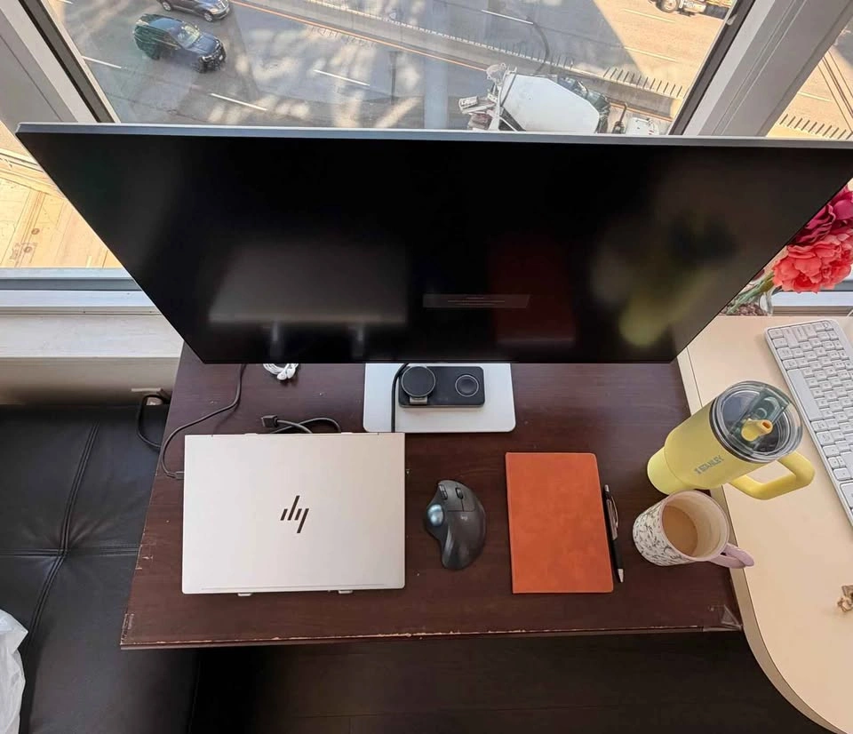 Ikea Office Desk - photo 2