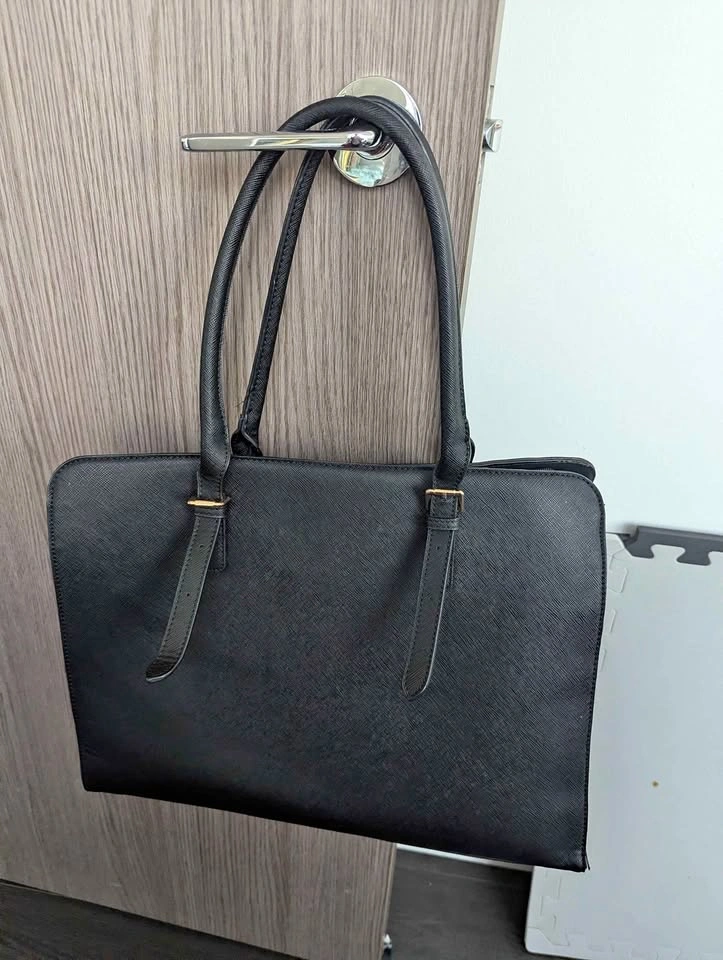 Large tote (multi pocket)