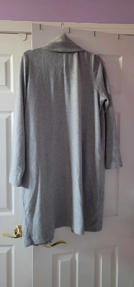 NEW Women's Dex Sweater Size XL image indicator(3)