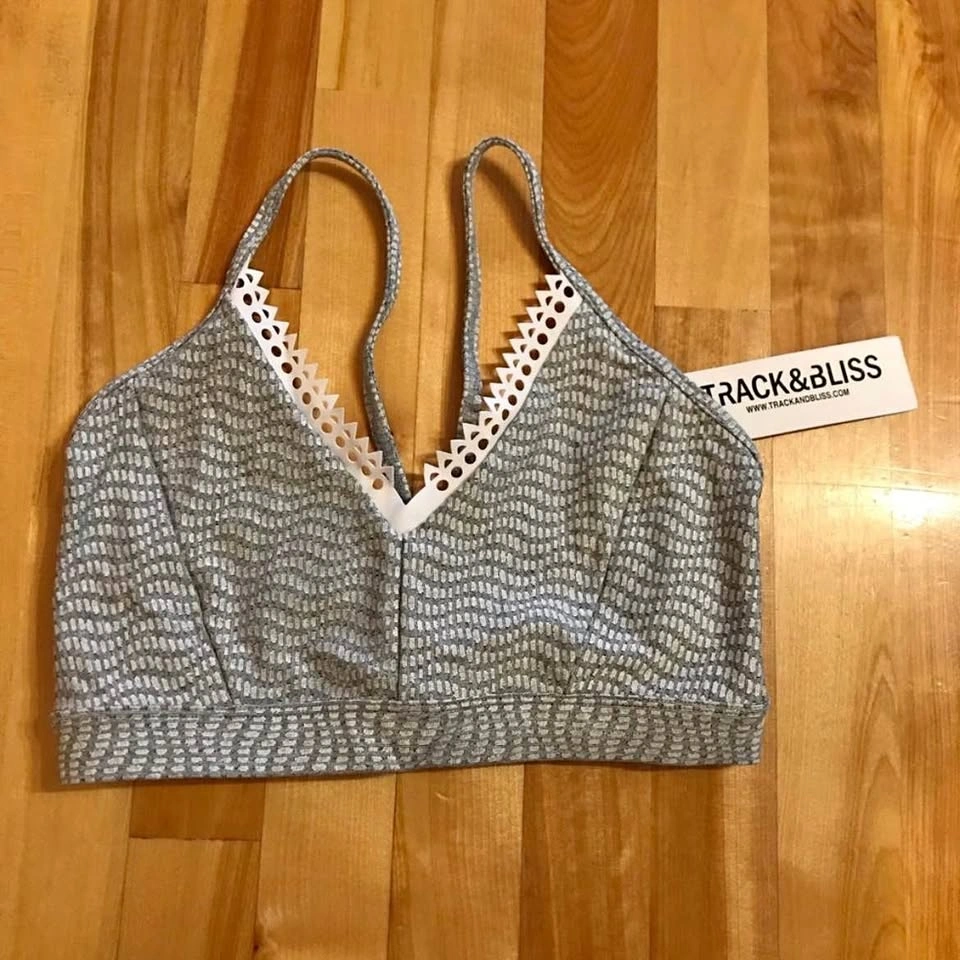 Track & Bliss size small sports bra New NWT - photo 2