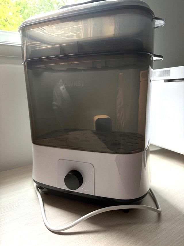 Grownsy 4-In-1 Large Capacity Baby Bottle Sterilizer and Dryer