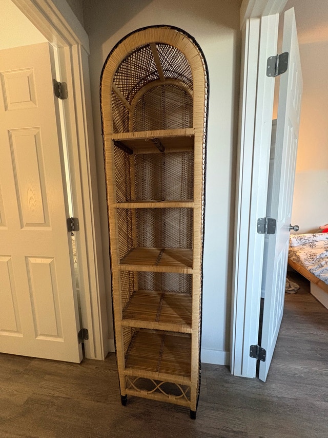 Wicker Arched Bookshelf - photo 2
