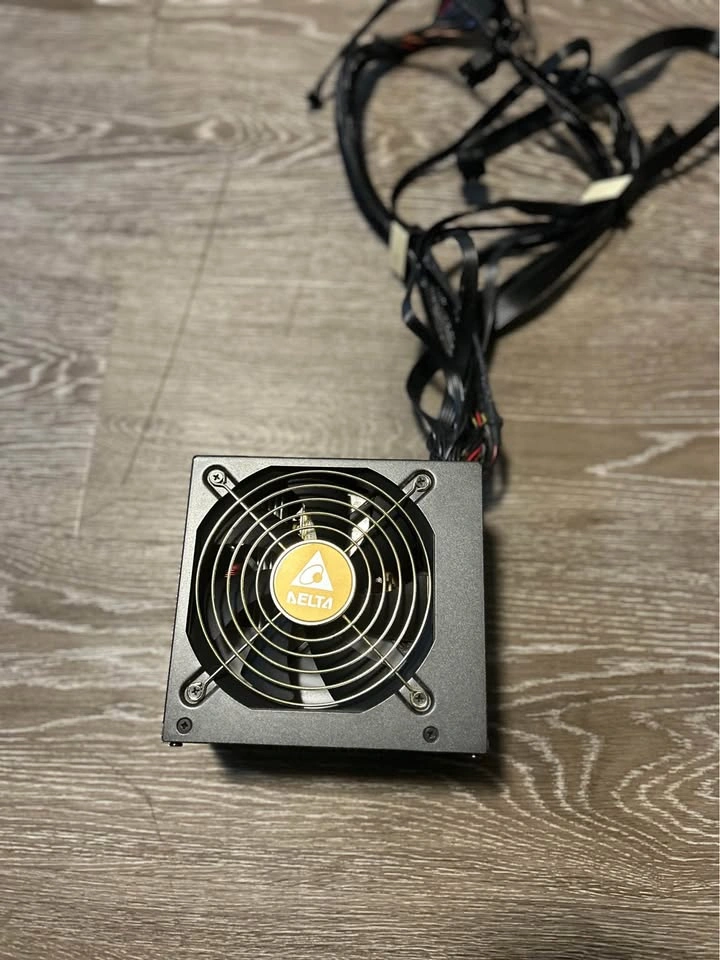 Corsair CX650M 650W Semi-Modular Power Supply - photo 2