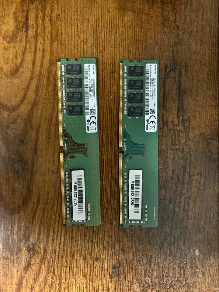Samsung 16GB (2x8GB) DDR4 RAM