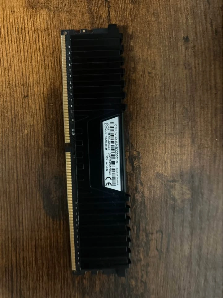 Corsair Vengeance LPX 16GB (2x8GB) DDR4-3200 CL16 - photo 2