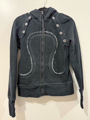 Lululemon Scuba Hoodie Detachable Sleeves Black / Ghost Nesting - photo 3