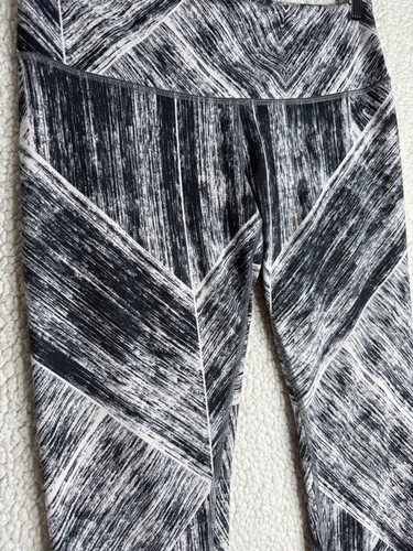 Lululemon Wunder Under Crop II in Heat Wave White/Black Size 8 - photo 5