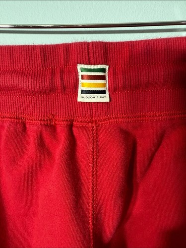 Hudson’s Bay Team Canada Olympic Shorts Red Women’s Medium - photo 3