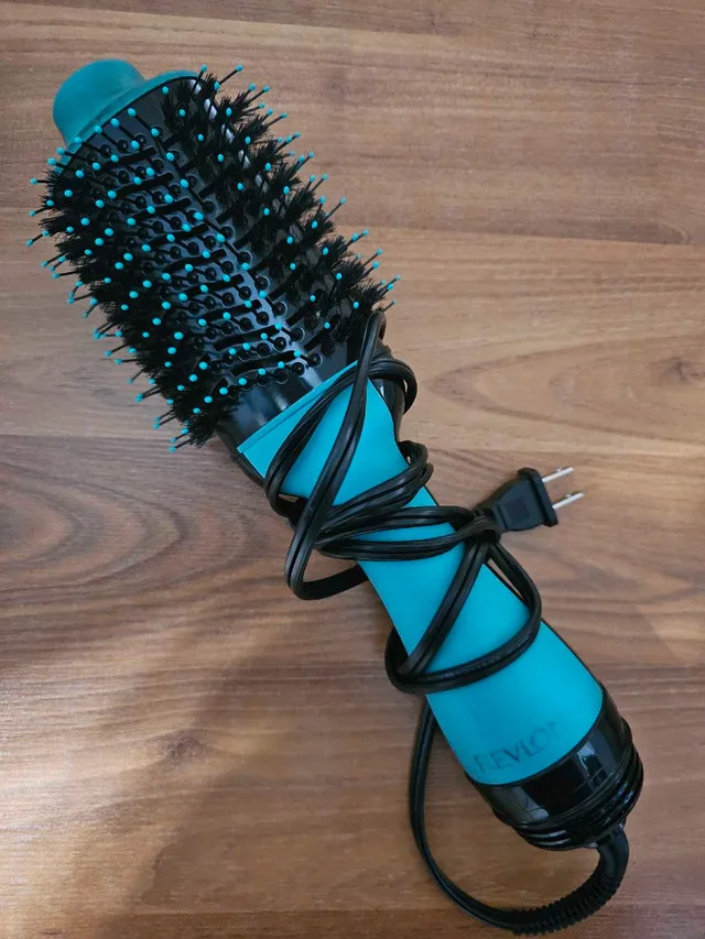 REVLON Salon 1-Step Hair Dryer & Volumizer Hot Round Air Brush thumbnail