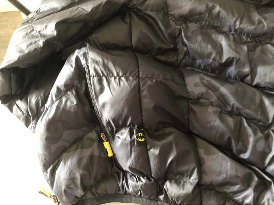 Batman Camo Puffer Jacket size 8 - photo 5