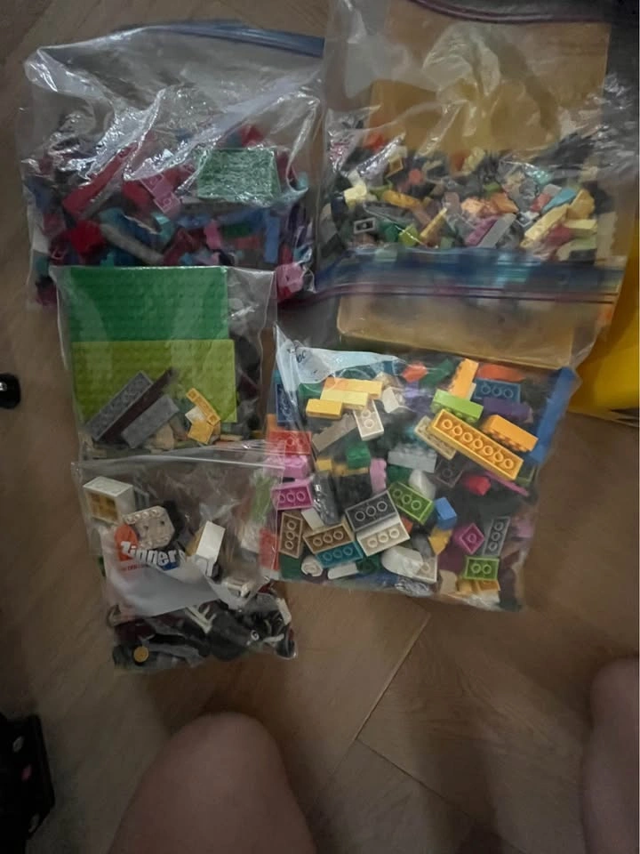 1800 pcs!! LEGO Classic 10698 and 11005 sets - photo 3