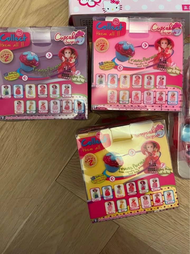 Hello Kitty Car/Camper and Cupcake Surprise Dolls Set - photo 3