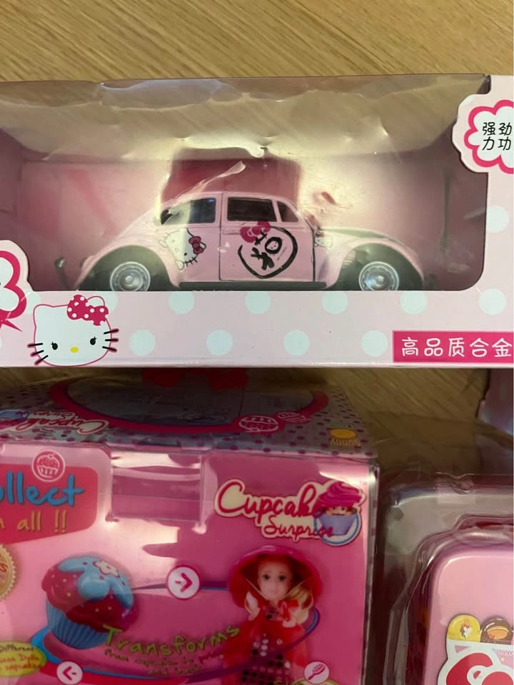 Hello Kitty Car/Camper and Cupcake Surprise Dolls Set - photo 4