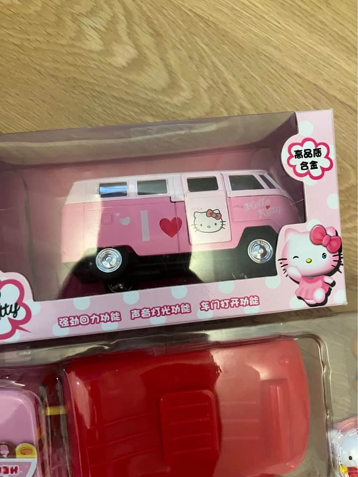 Hello Kitty Car/Camper and Cupcake Surprise Dolls Set - photo 5