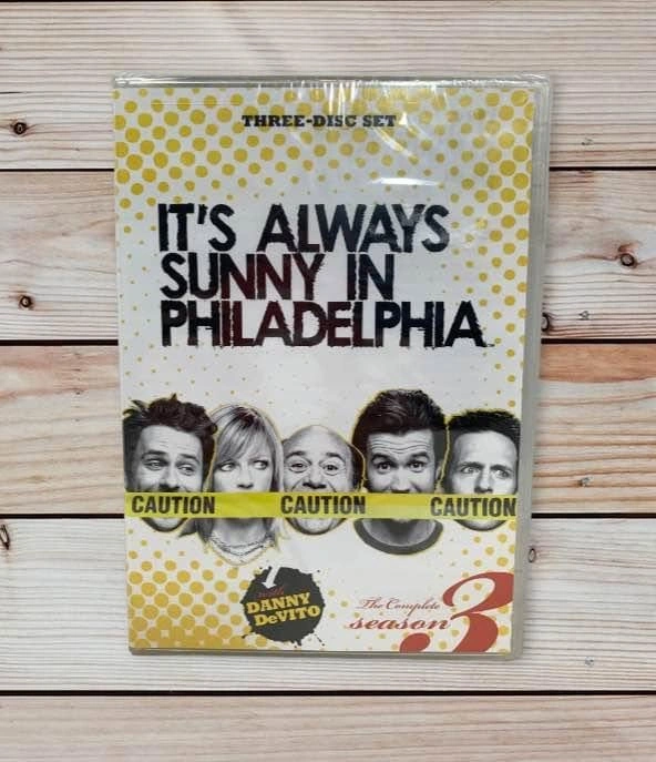 It’s Always Sunny in Philadelphia - Seasons 1, 2 and 3 - DVDs - photo 4