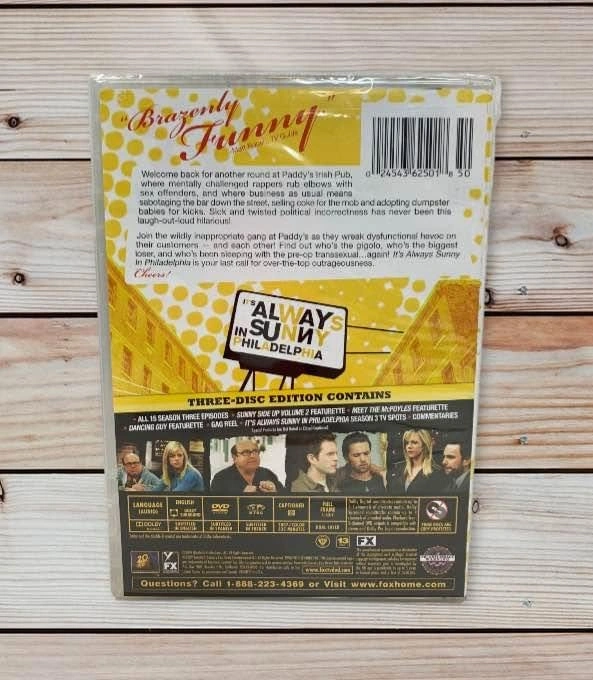 It’s Always Sunny in Philadelphia - Seasons 1, 2 and 3 - DVDs - photo 5