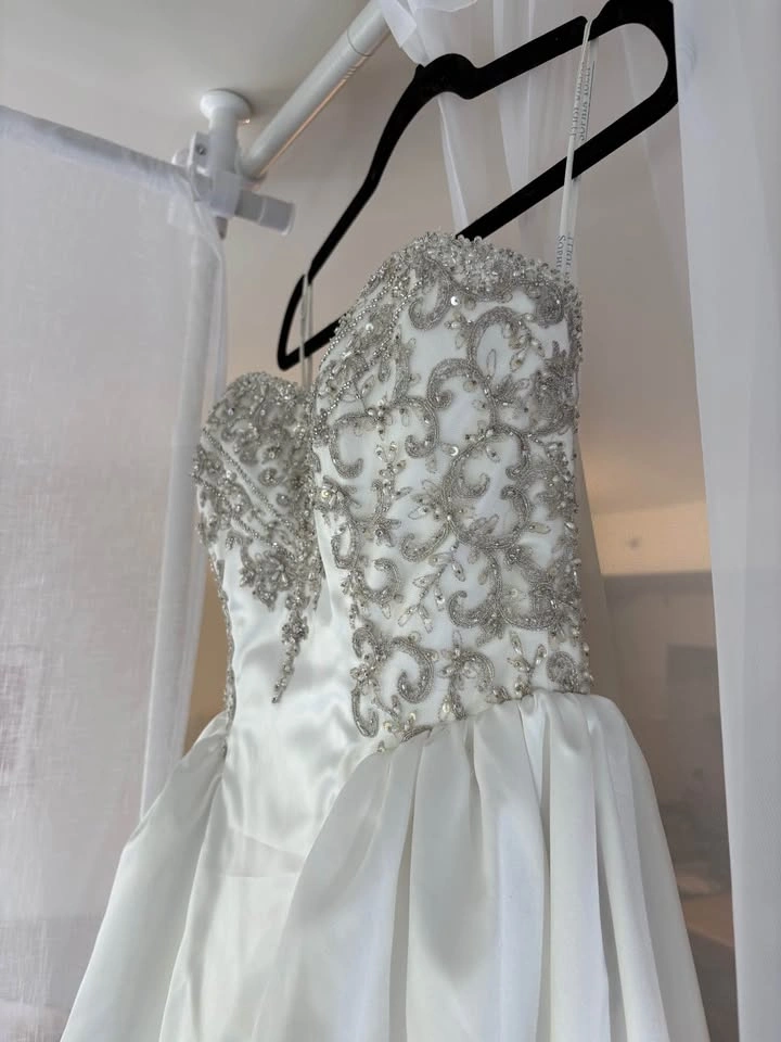 Royal Sophia Tolli Beaded Satin Wedding Dress - photo 3