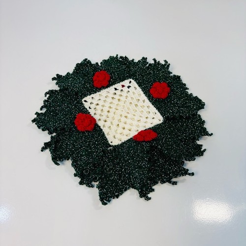 Vintage Crocheted Christmas Doilies Set of 4 Holly - photo 5