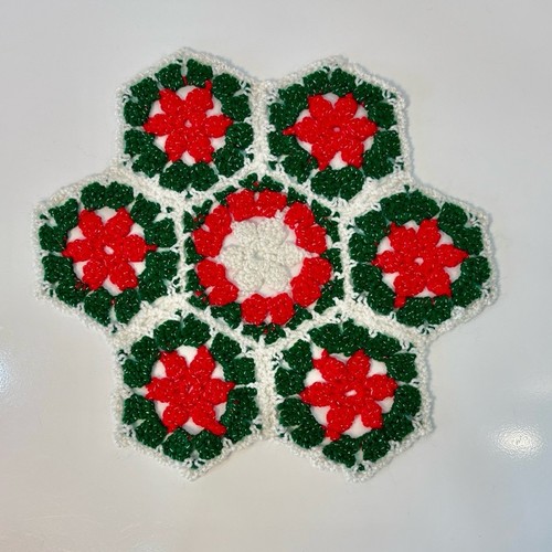 Vintage Christmas Granny Crocheted Doily Retro Nostalgic Decor - photo 2