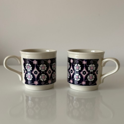 2 Vintage Biltons Stoneware Mugs with a Floral Pattern - photo 2