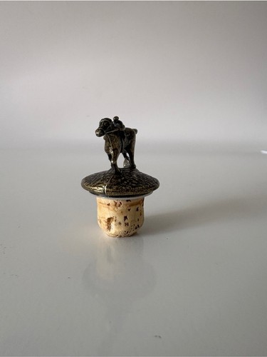 Blanton's Single Barrel Bourbon Bottle Horse & Jockey Stopper T - photo 5