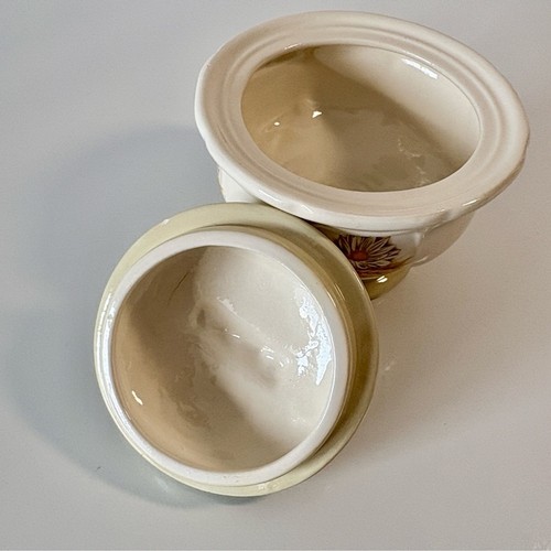 Vintage Daisy & Wheat Vitrex Ceramic Pedestal Sugar Bowl with Li - photo 3