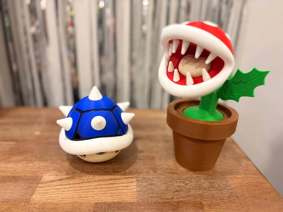 Mario Kart Blue Spiny Shell Replica - photo 2