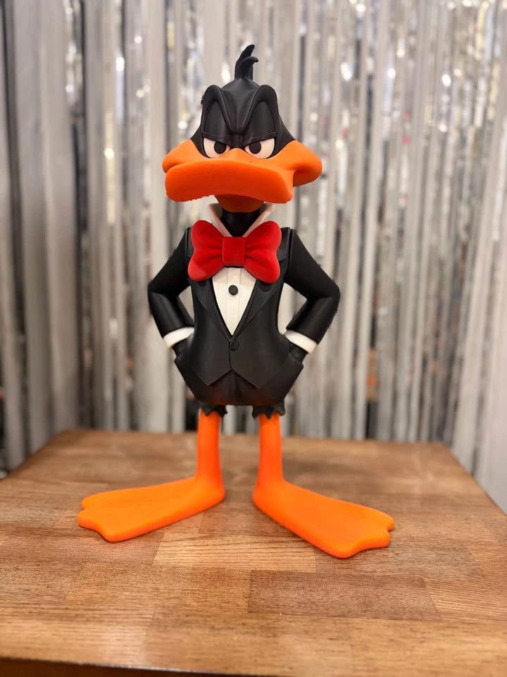 Daffy Duck Tuxedo Figurine - photo 2