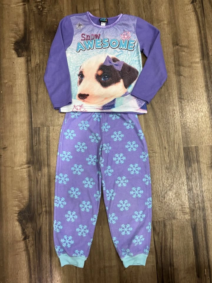 Girls Fleece Pyjamas (Size 6)