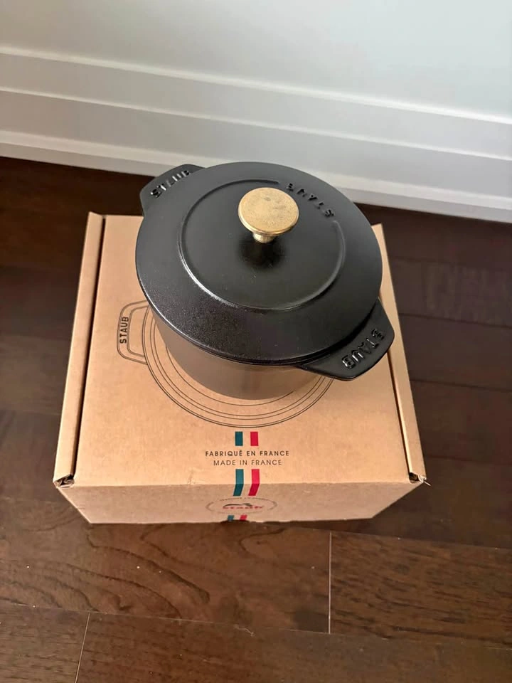 Staub Cocotte Chistera Drop-Structure 16cm Black Cast Iron Pot
