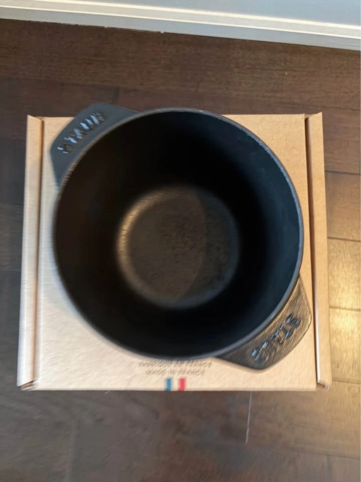 Staub Cocotte Chistera Drop-Structure 16cm Black Cast Iron Pot - photo 3