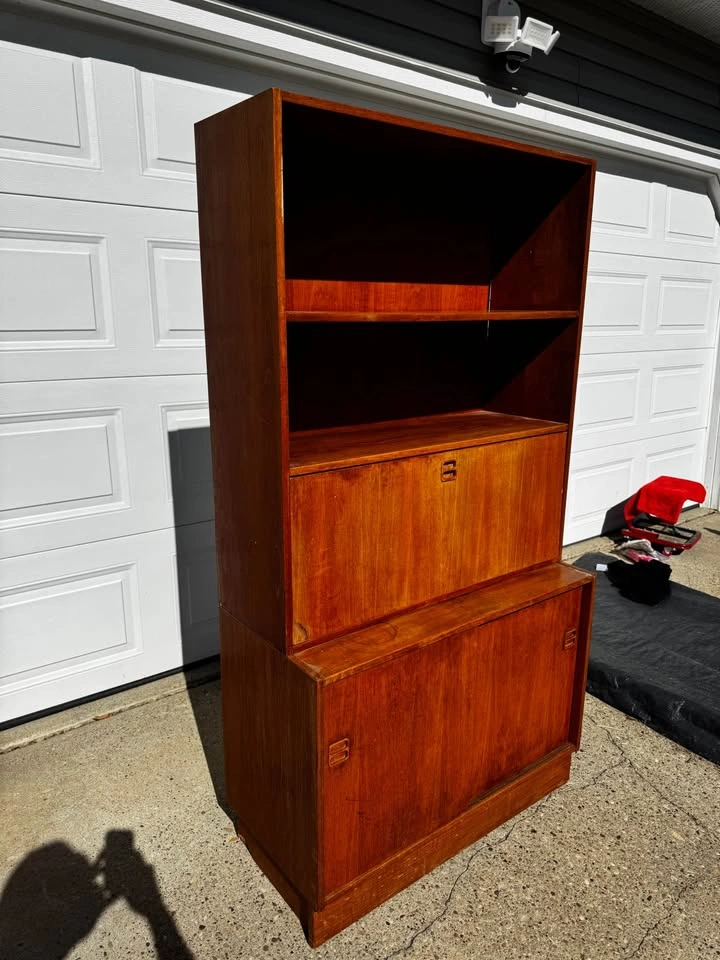 Mid Century Modern Danish Teak Cabinet by Mobler - photo 2