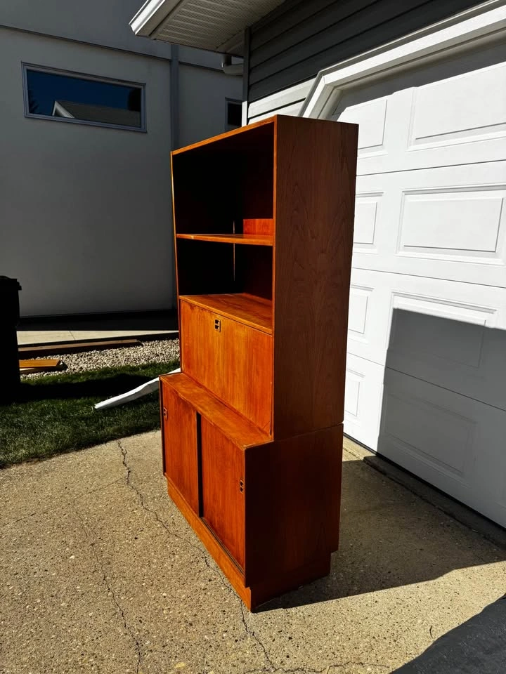 Mid Century Modern Danish Teak Cabinet by Mobler - photo 3