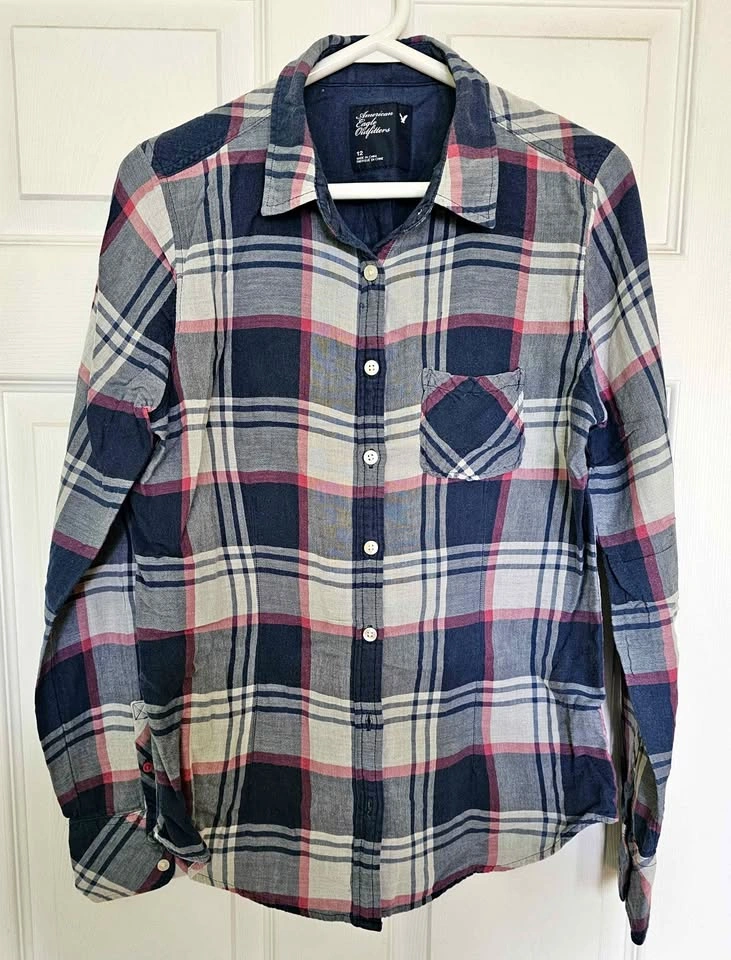 AMERICAN EAGLE OUTFITTERS Women's Plaid Shirt - Size 12