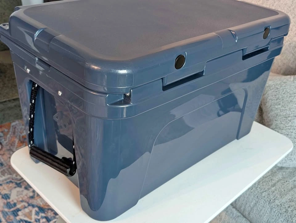 Brand new yeti tundra 45