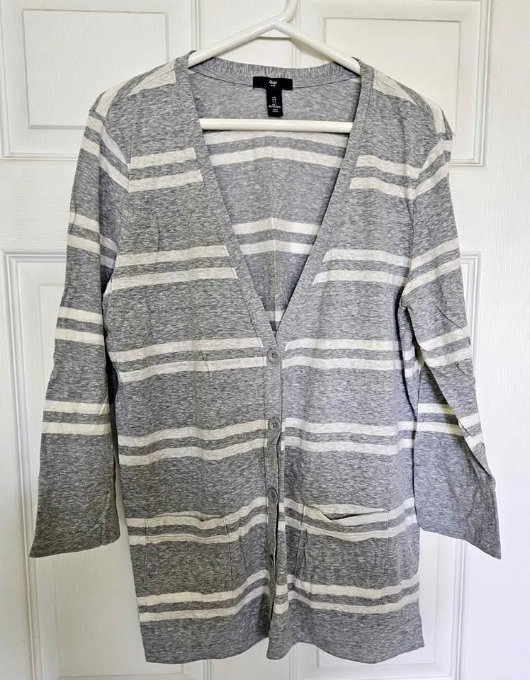 GAP Women's Grey Striped V-Neck Knit Cardigan Sweater - L
