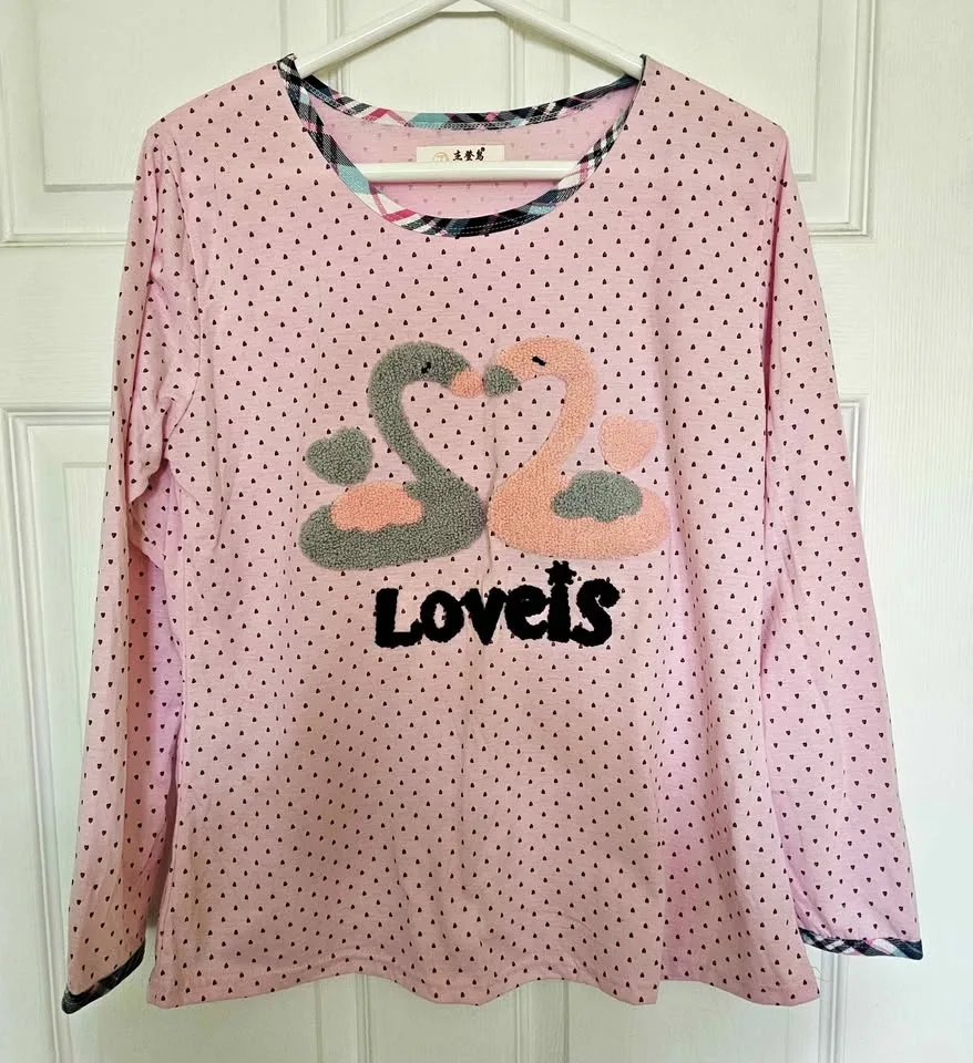 Brand New Women's Pink Swan Graphic Polka Dot Pajama Set