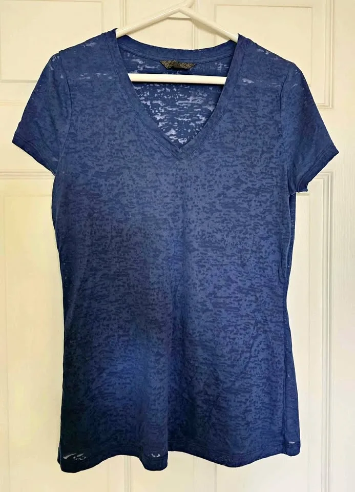 George g21 Women's Navy Blue V-Neck Burnout T-Shirt - Size L