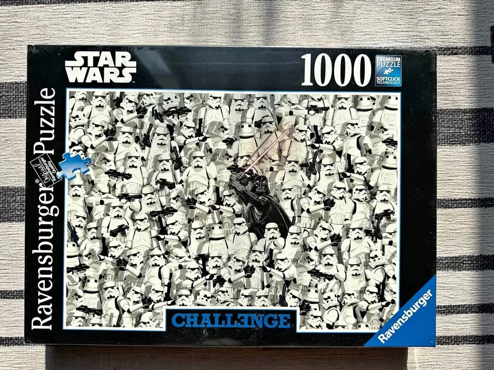 Puzzle - Star Wars StormTroopers + Darth Vader thumbnail