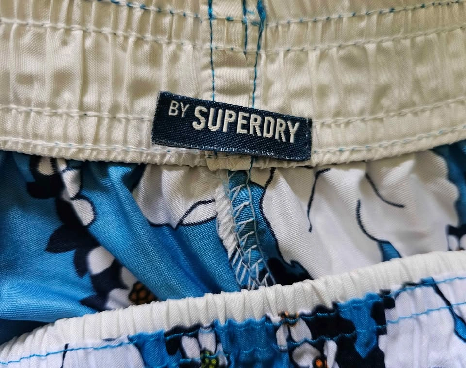Brand New Superdry Women's Floral Hawaiian Board Shorts S/M - photo 2