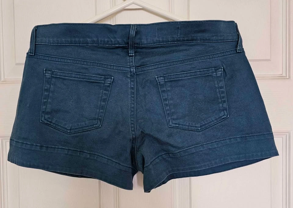 GAP 1969 Women's Dark Teal Blue Denim Cuffed Shorts - Size 26 - photo 2