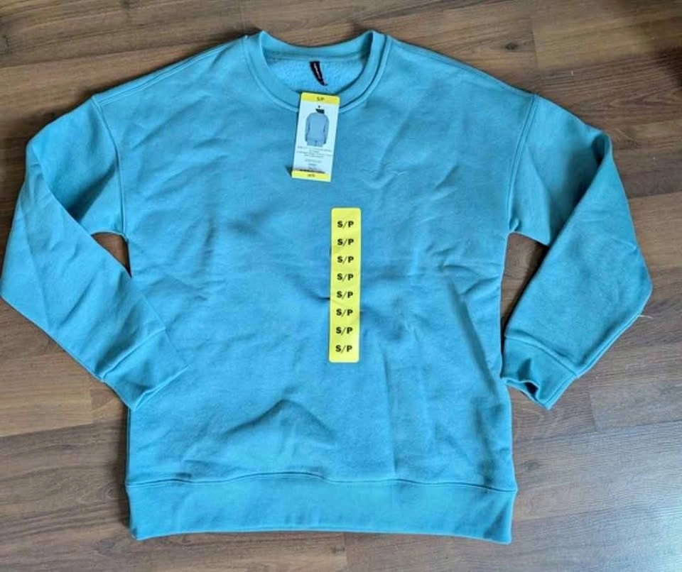 🏈BNWT Lazypants Teal Crewneck Sweatshirt for women
