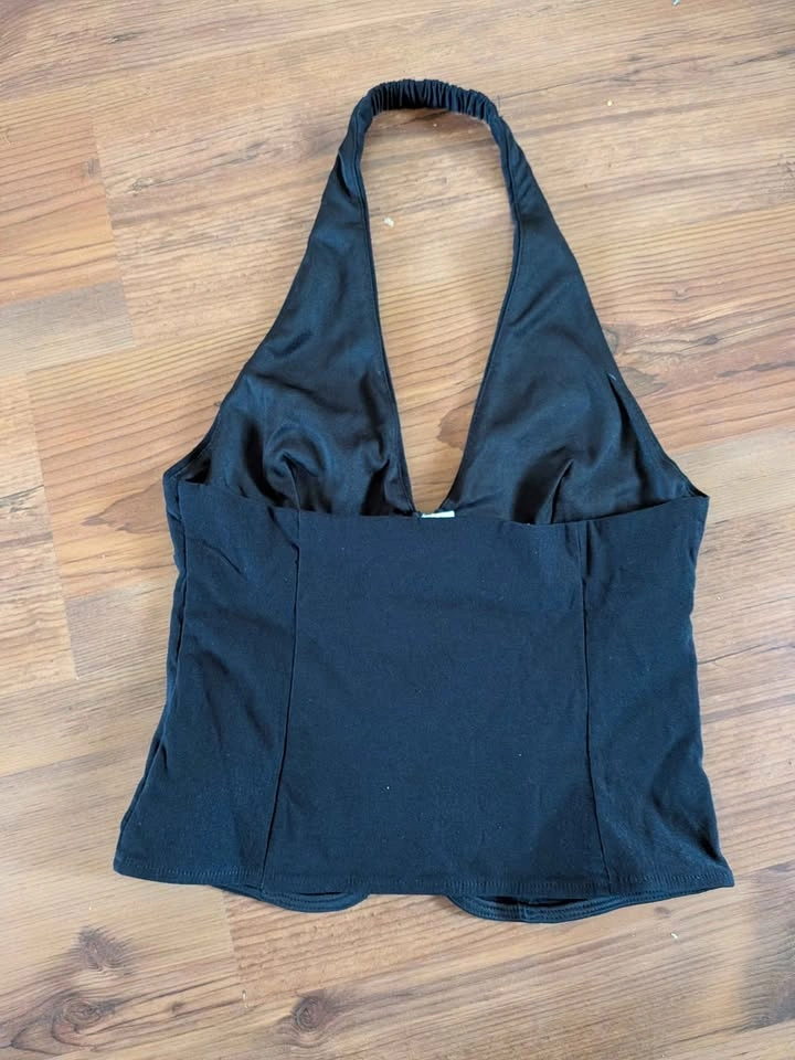 🏈Urban Heritage Black Front-Zip Halter Top in like new condition - photo 3