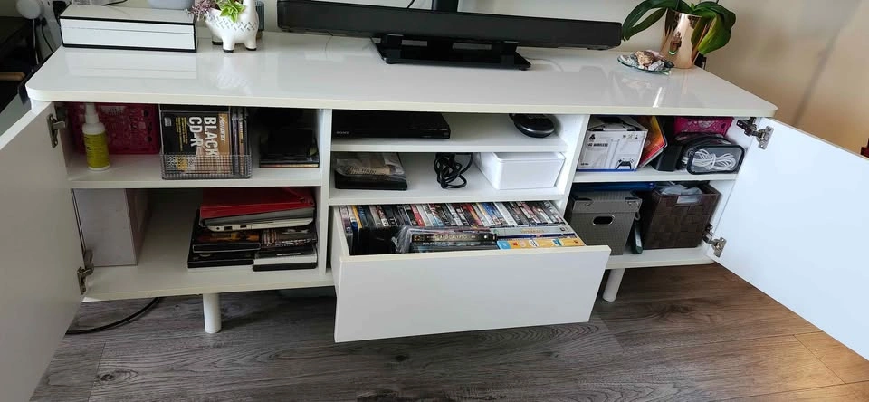 Ikea TV Stand - photo 3