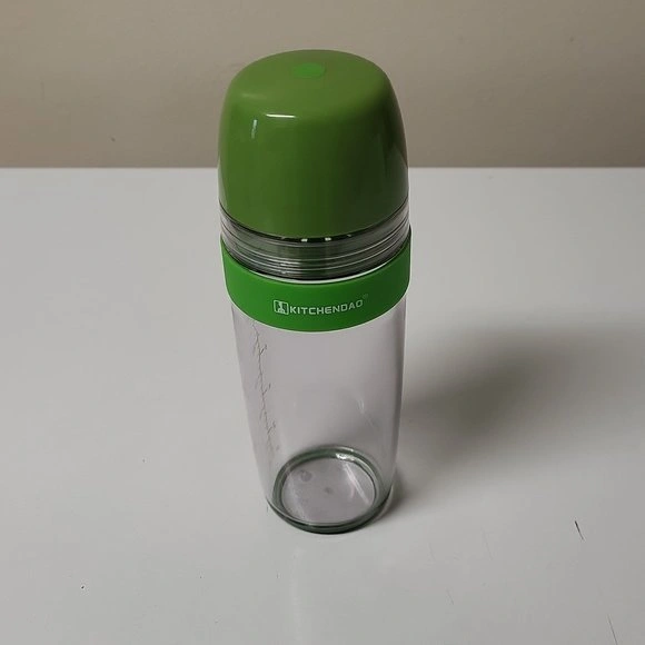 2 IN 1 Kitchendao Salad Dressing Shaker with Citrus Juicer - photo 2