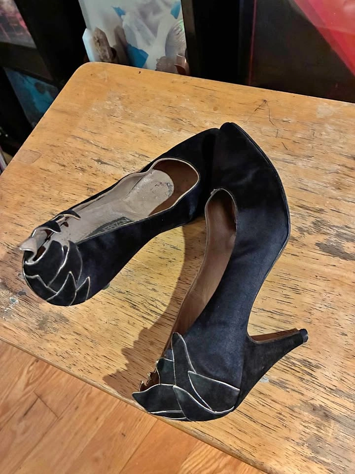 Italian heels shoes - Fits 7.5 - 8 womens