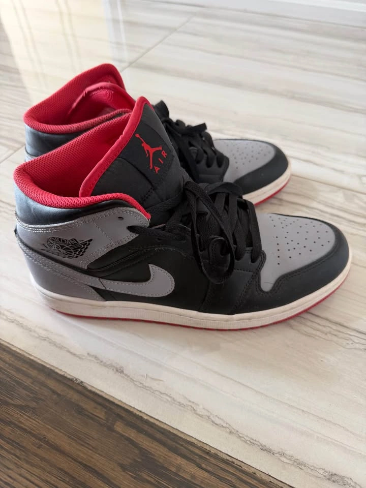 Jordan 1 Mid Shadow Black/Grey/Red Size 9.5 - photo 2